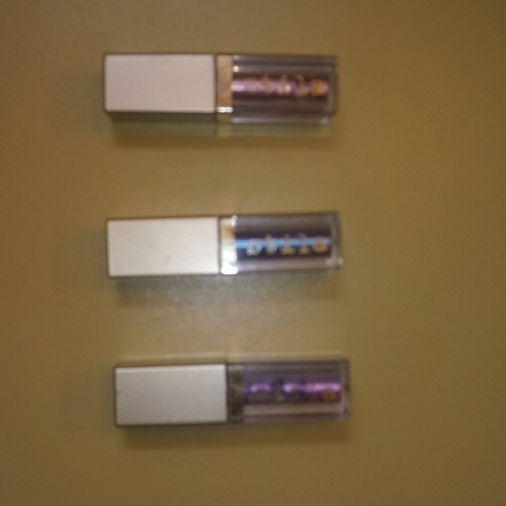 Stila Glitter & Glow Liquid Eyeshadow
